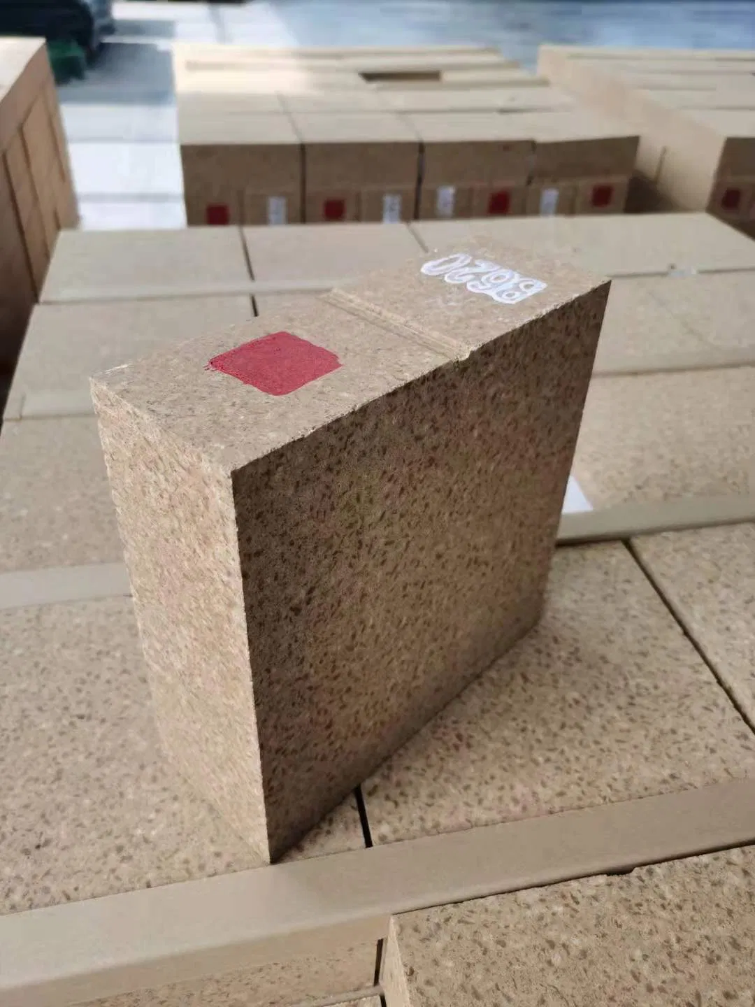 Магнезито-шпинельный кирпич MLJ85 для вращающихся печей