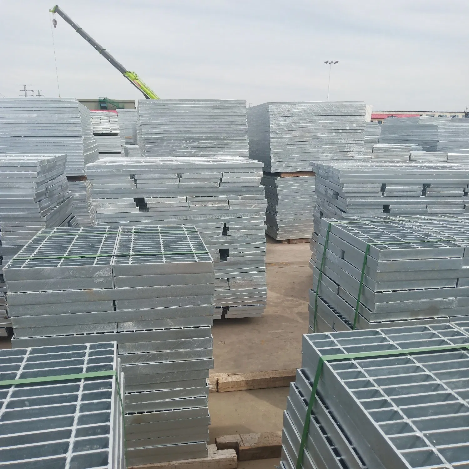 Slotted Surface Fiberglass Reinforced Plastic Anti-Slip Steel Grating FRP Grating Floor Grating Bar Grating