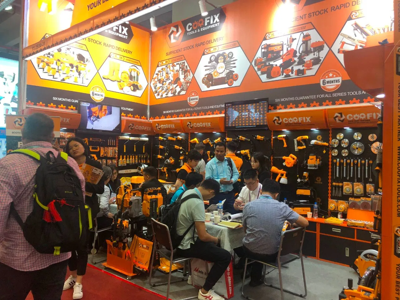 Угловая шлифмашина 180/230 мм с дисками