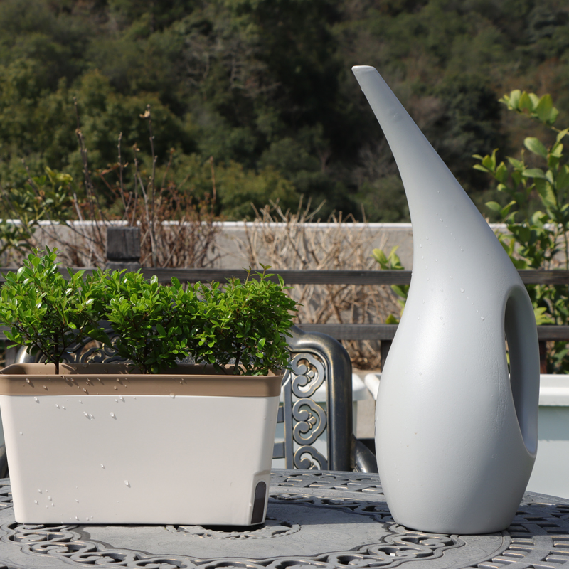 Garden Supplies Artistic Lightweight Plastic Watering Can 1.5L Indoor Outdoor Once-Through