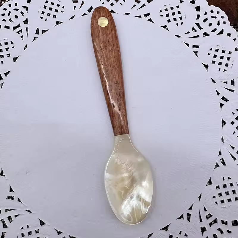 Wooden Handle Custom Logo Natural Pearl Shell Dinner Spoon Caviar Ice Cream Dessert Spoons