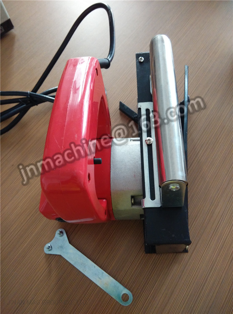 Corner Layer Cleaning Tool for Window and Door Profile Milling