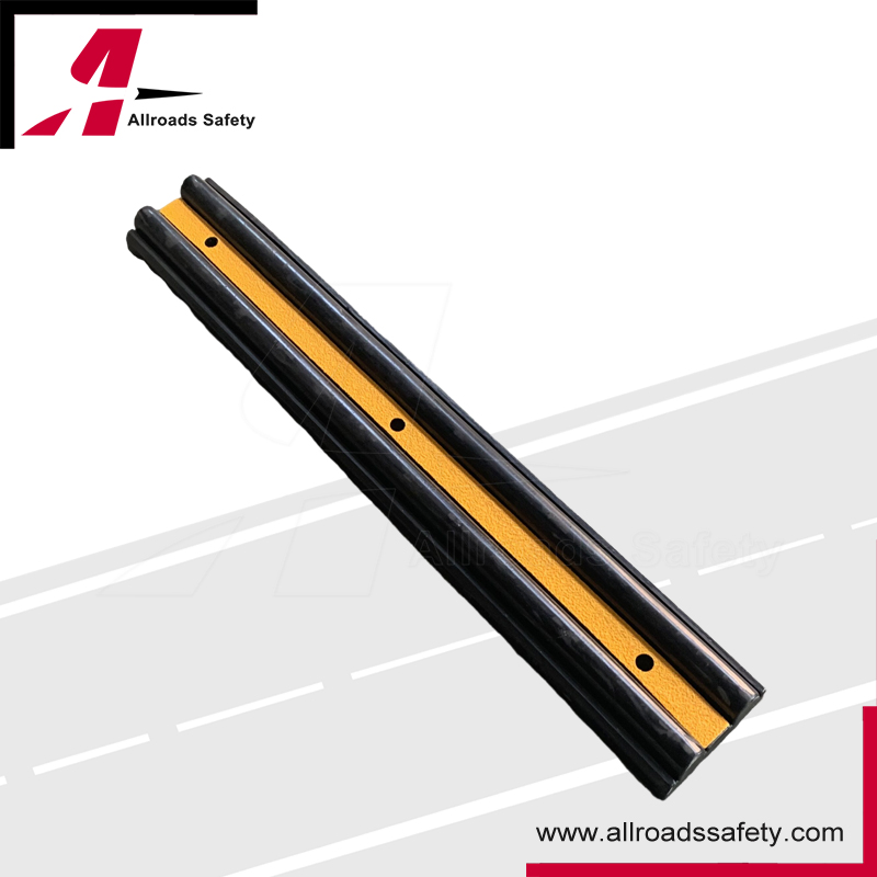 1000mm Recycled Rubber Bumper Wall Protector with Highly Reflective Yellow Stripes