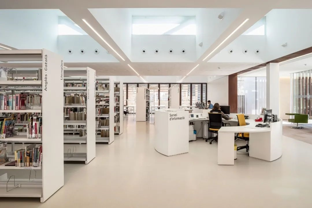 Eco-Friendly Heavy-Duty Rubber Floor Trim for Fireproof Protection