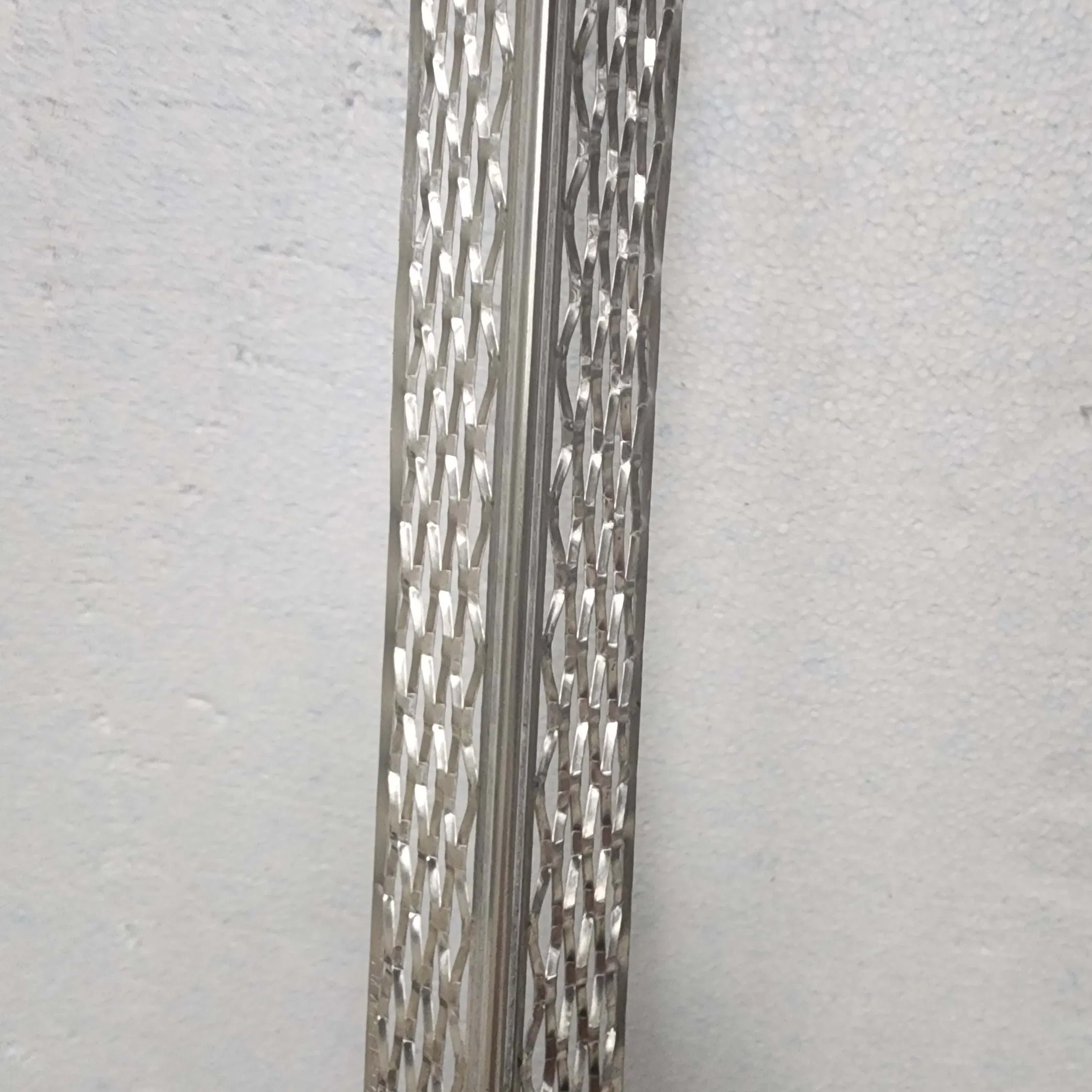 High Quality Expanded Metal Angle Bead Aluminum Corner Bead for Plastering