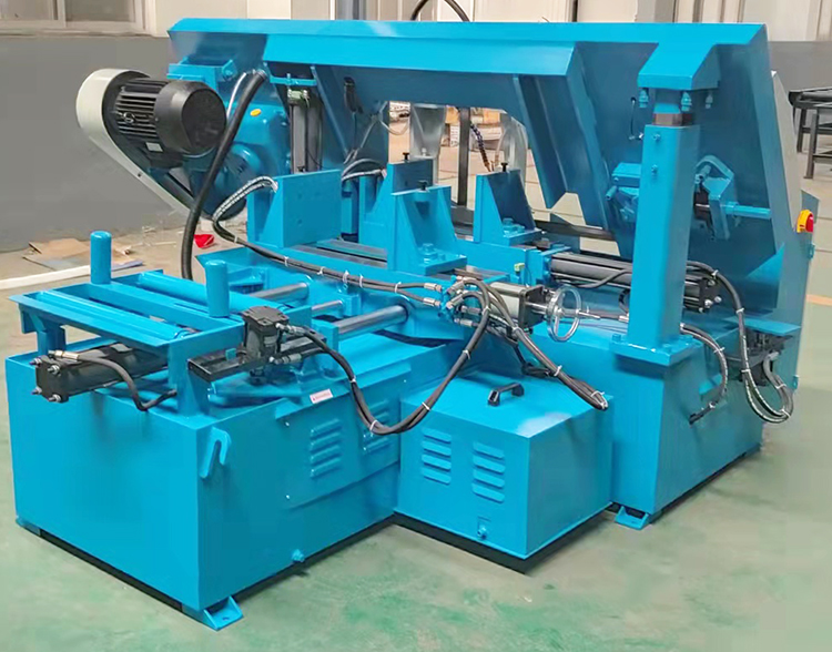 Ленточная пила по металлу автоматическая горизонтальная