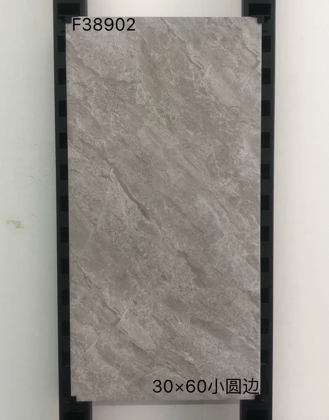 Керамогранитная плитка 300x600 мм серая матовая антискользящая