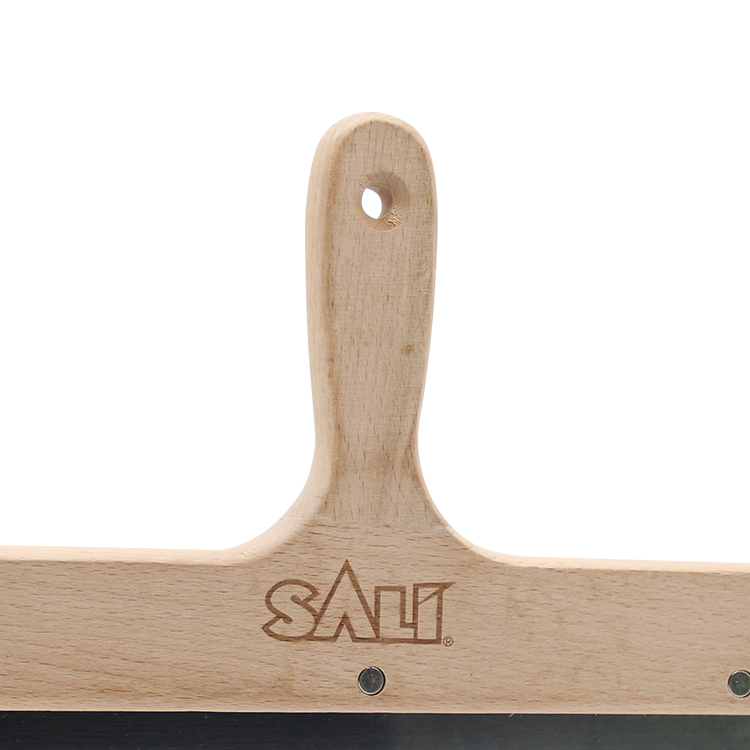 Sali 8′ ′ 0.5mm Stainless Steel Wooden Handle Scraper