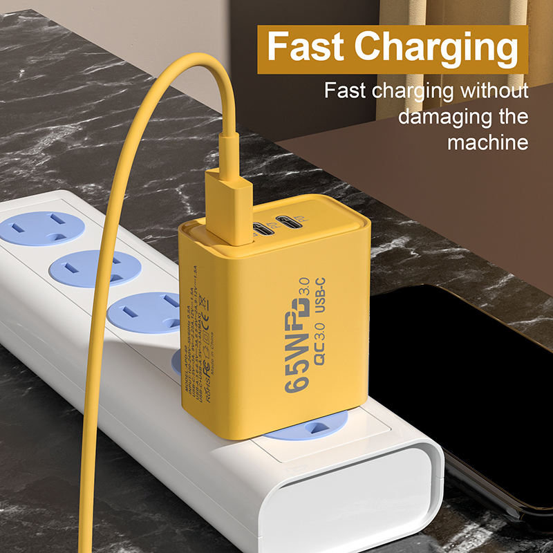 Зарядное устройство 65W Type-C с 3 портами USB-C