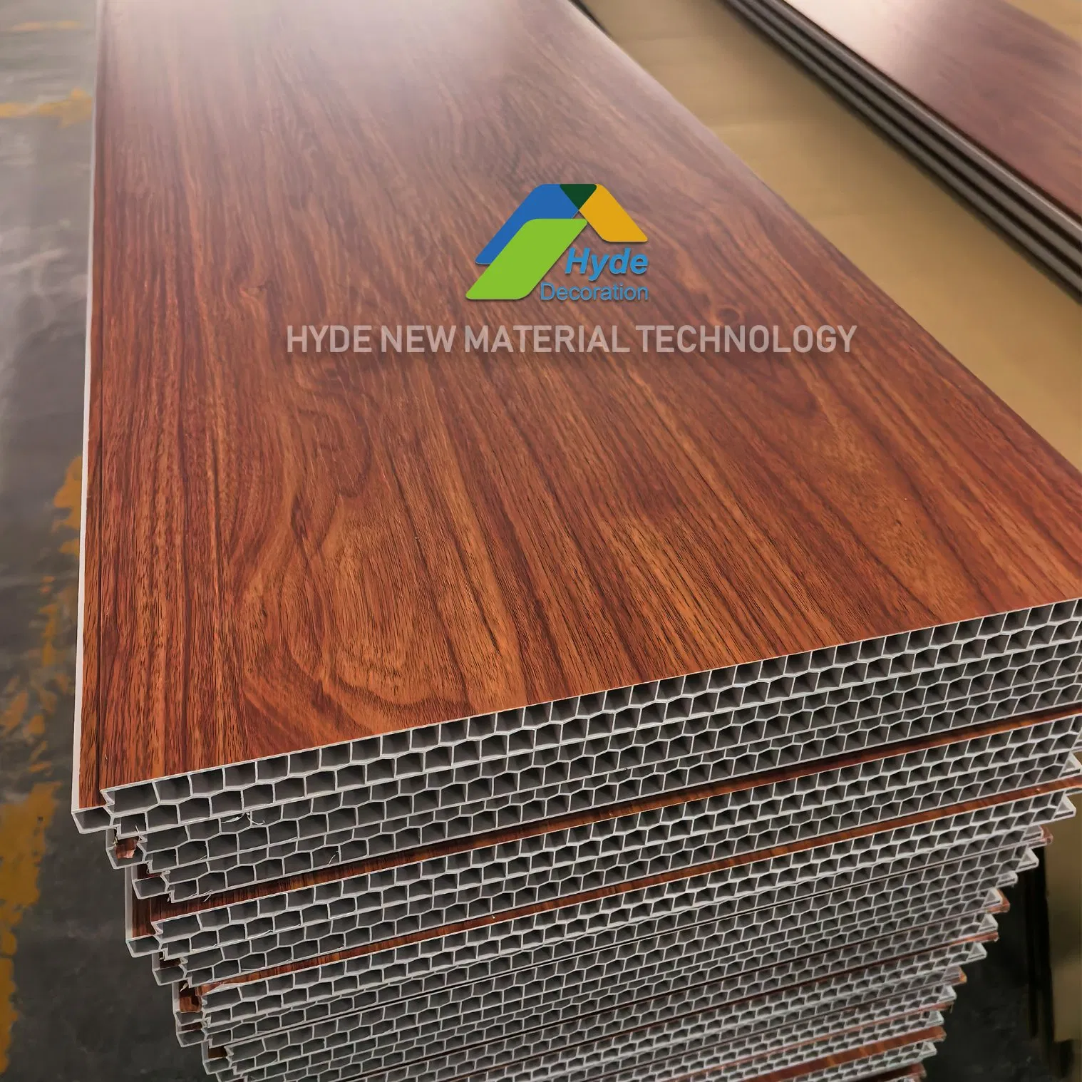 China Factory Cheap Moisture-Resistant Custom Fire-Resistant PVC Wall Partition Panel Dividing Two Rooms