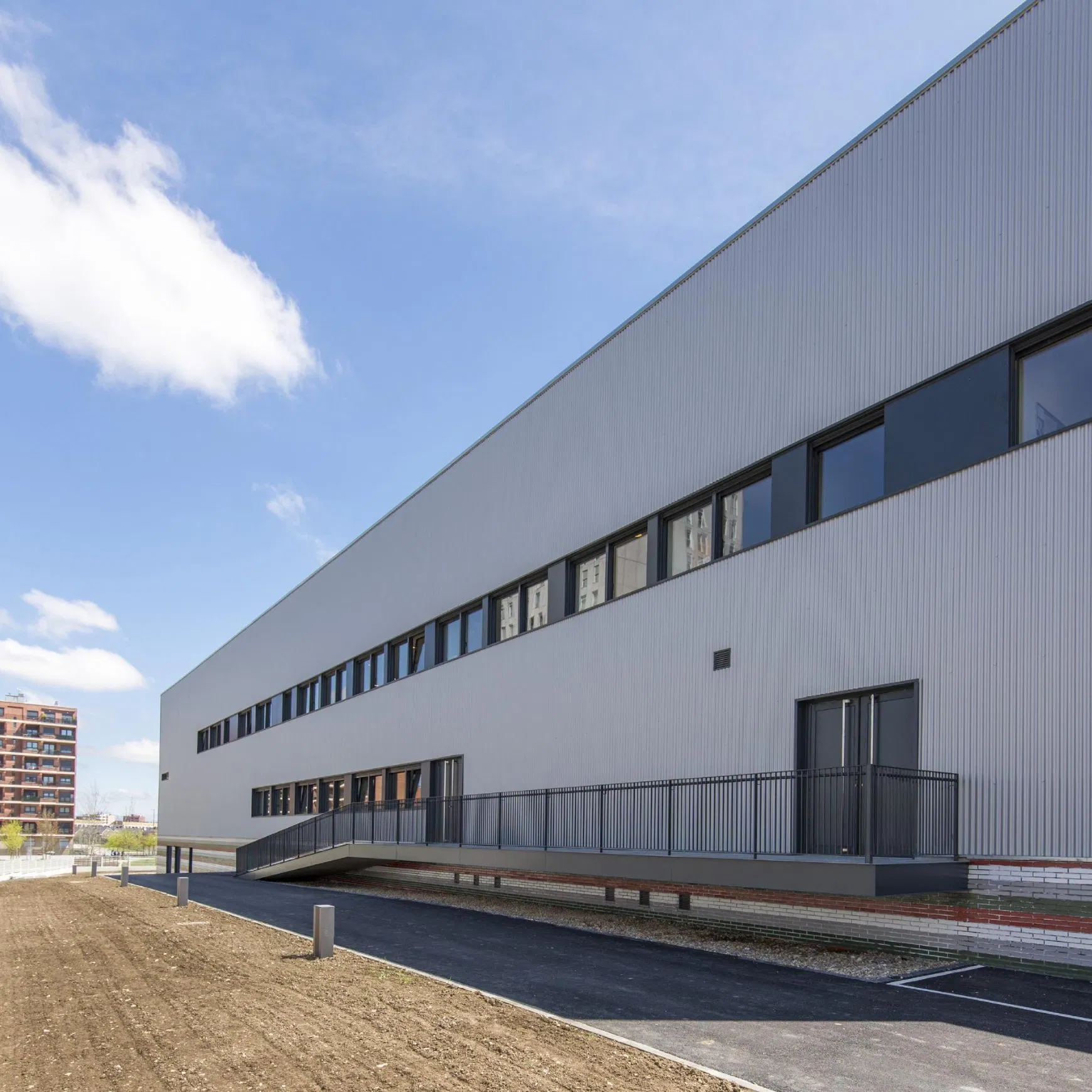 Pre-Engineered Prefab/Prefabricated Steel Structure Plant Industrial Factory Construction Metal Frame Building for Customized Warehouse Workshop