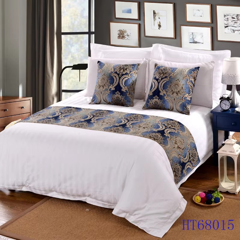 Hotel Wrinkle Free Polyester Jacquard Decorative Cloth Cushions Bed Runner