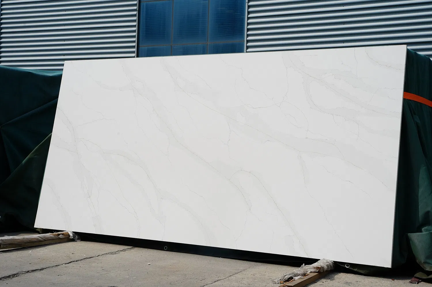 High Quality Quartz for Stone Kitchen Countertops Artificial Calacatta Horizon Starlight Pure Spark White Quartz More Affordable Compare with Marble