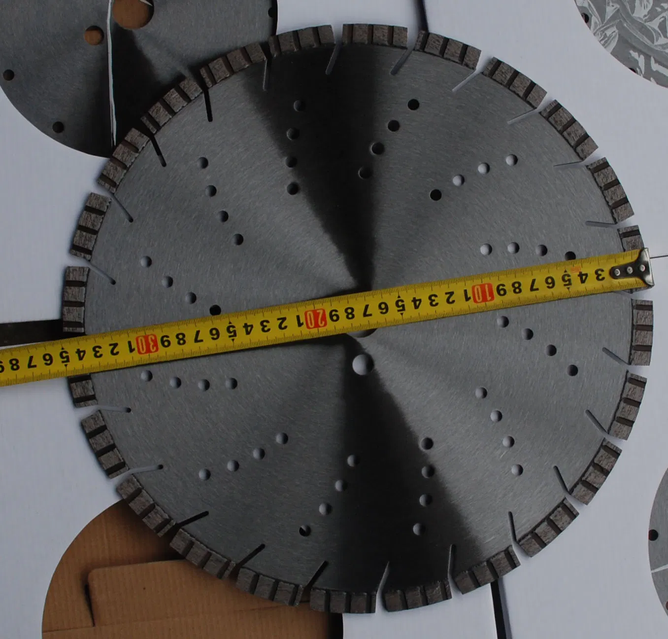 Segmented Diamond Saw Blade for Concrete Masonry Brick Block Stone