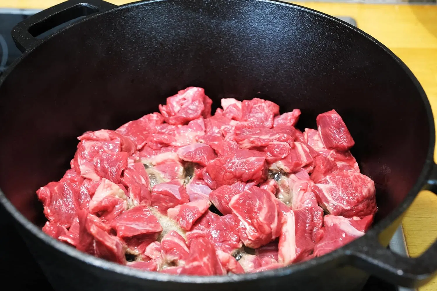 Pre-Seasoned Cast Iron Double Dutch Oven Pot with Skillet Lid Dual-Handle