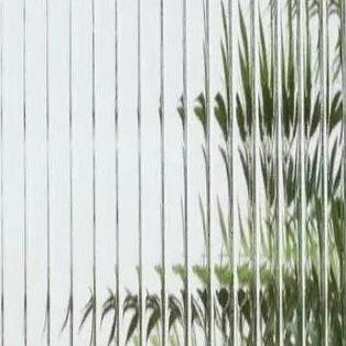 Defining Space with Artistic Glass