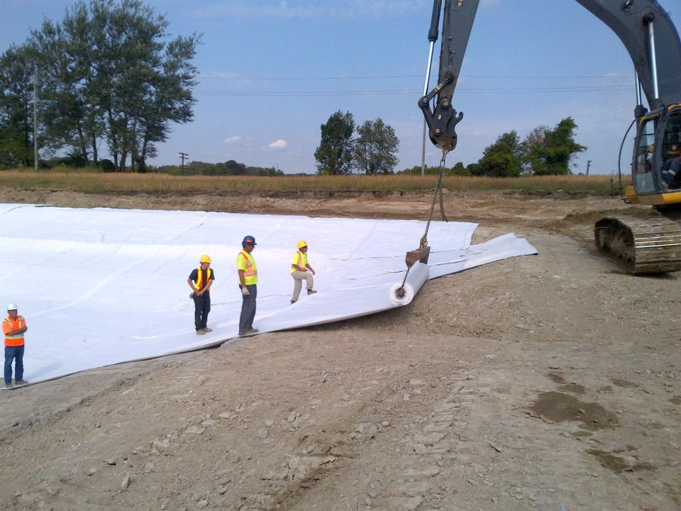 Premium Nonwoven Geotextile Fabric for Roadway and Railway Projects