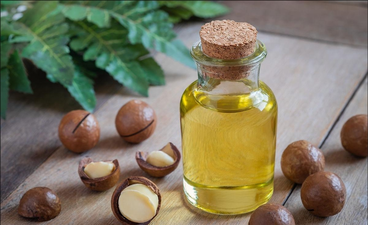 Jojoba Seed Macadamia Organic Hair Oil Moisten and Nourish