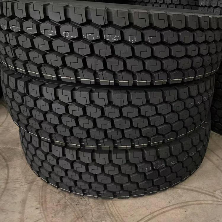 Chaoyang Westlake Offroad OTR Giant Mining 27.00R49 14.00R25 Truck Tire