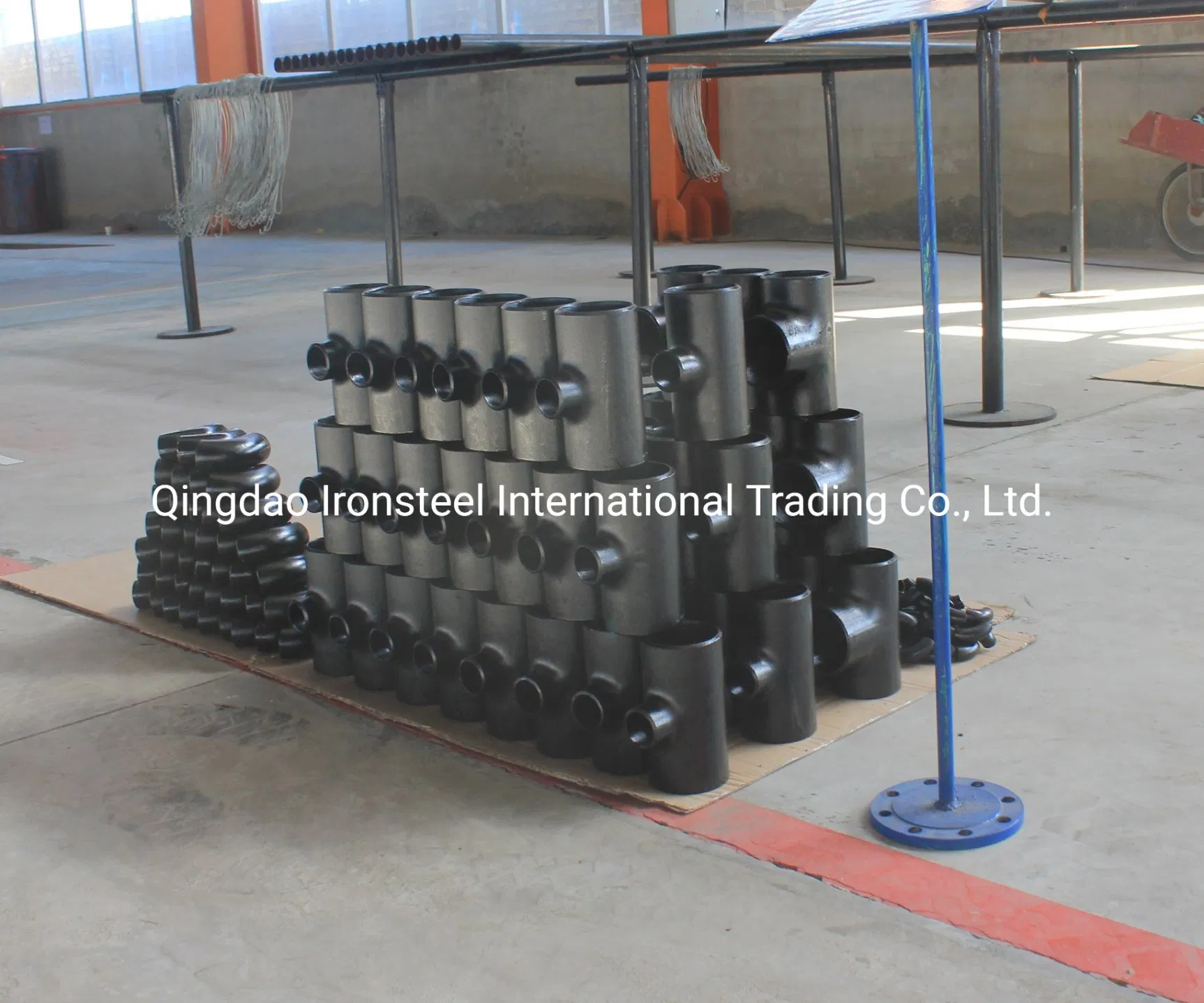 ASME B16.9 ASTM A234 Wpb Pipe Fitting DN200 Equal/Reducing Carbon Steel Tee