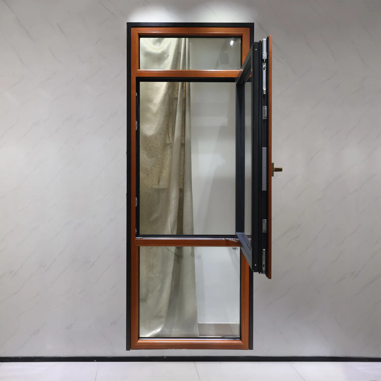 Aluminum Clad Wood Windows Casement Opening with Handle Tilt and Turn Window