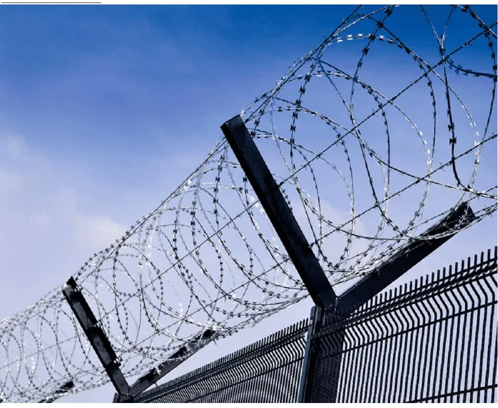 Y Post High Security Welded Airport Fences with Razor Wires for Airport Perimeter Protection