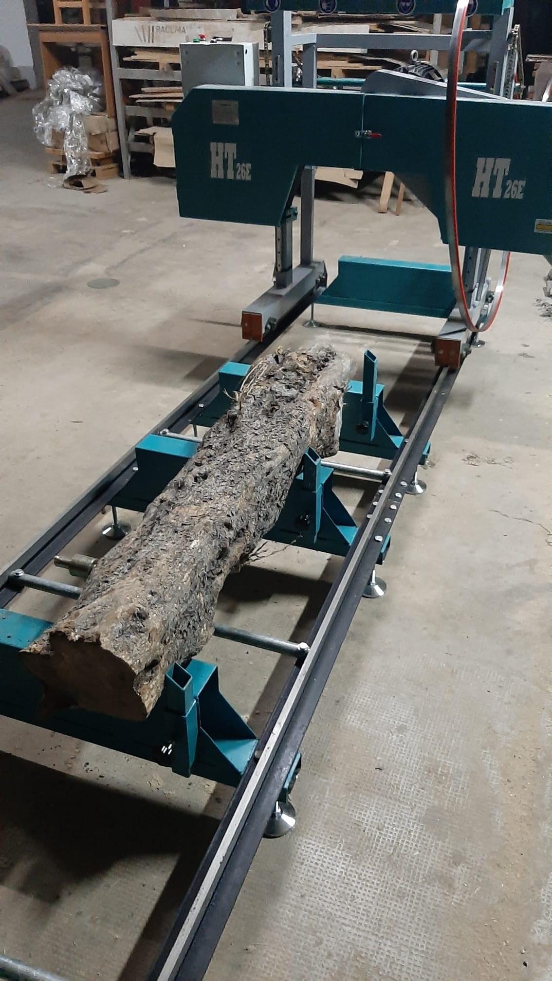 Ленточнопильный станок по дереву козловой