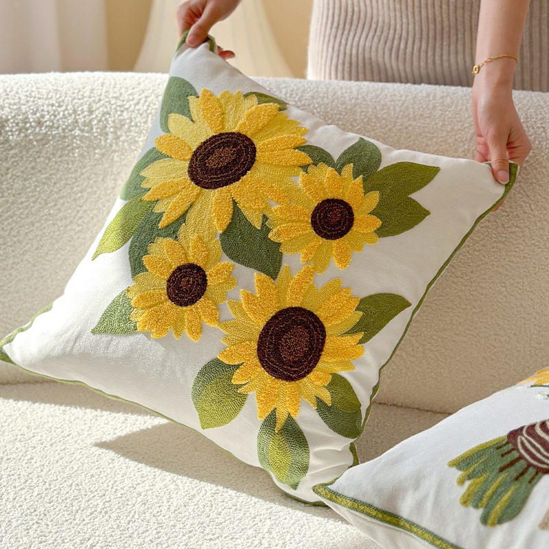 OEM Towel Embroidery Flower Embroidery Geometric Pillow Set Cover