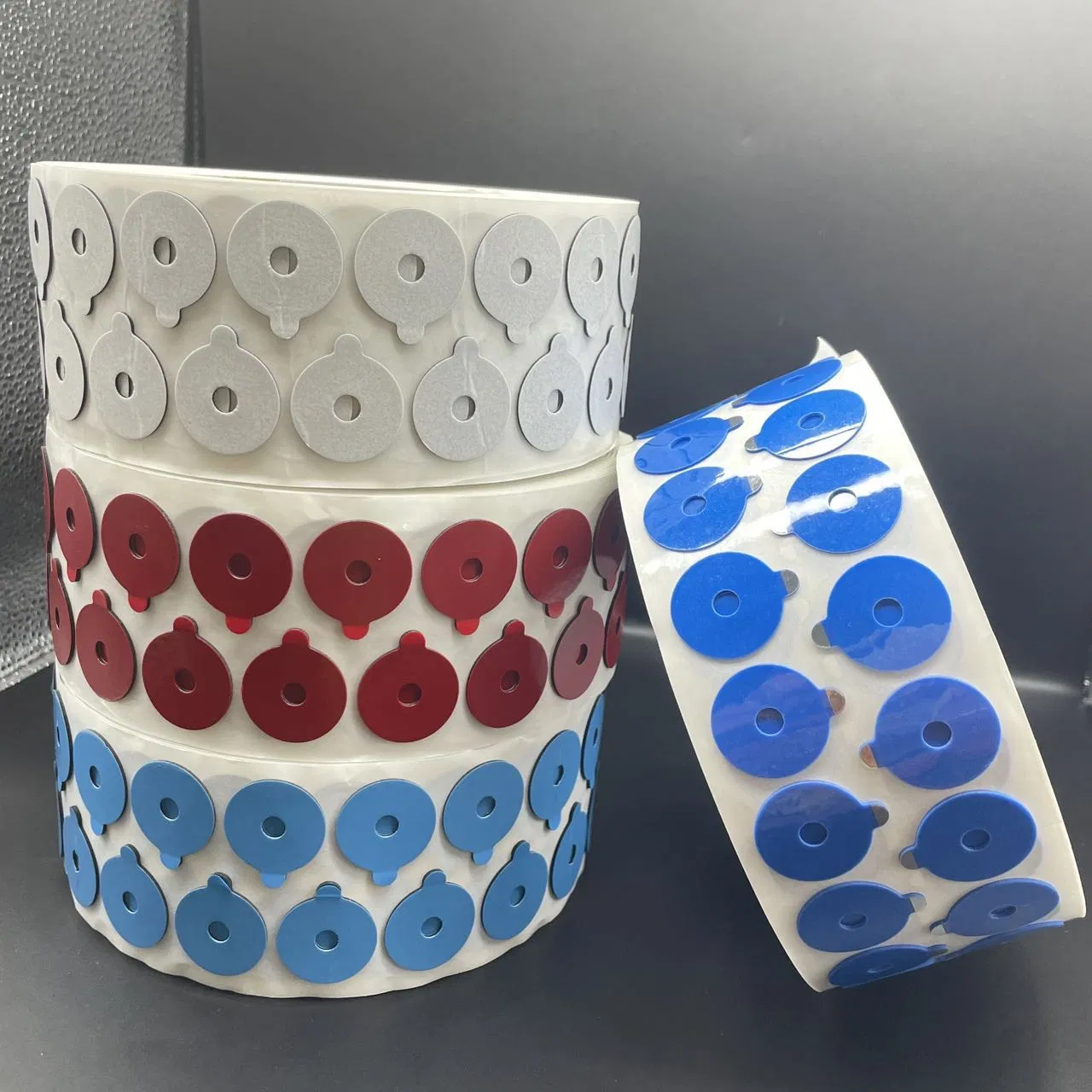 Prevent Lens Offset with Red Liner Adhesive Pads