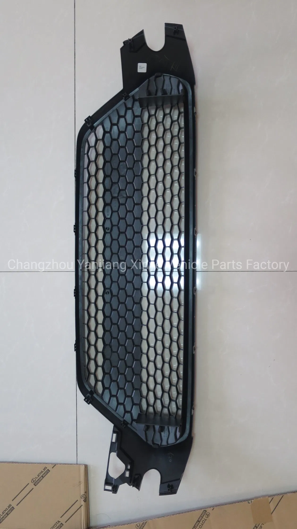 Фронтальная решетка радиатора для Toyota Corolla 2020 SE/XSE (под покраску)