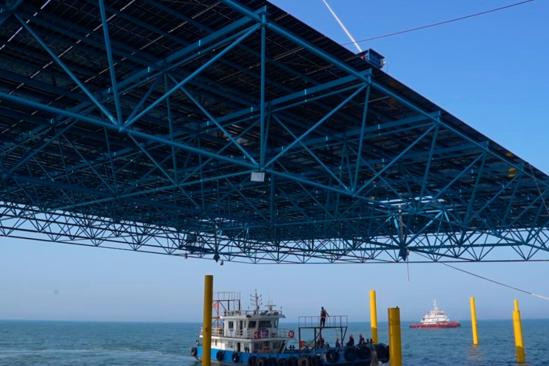 High-Quality Steel Space Frame Structure, High Strength, Good Stability, Suitable for Large-Span Buildings.