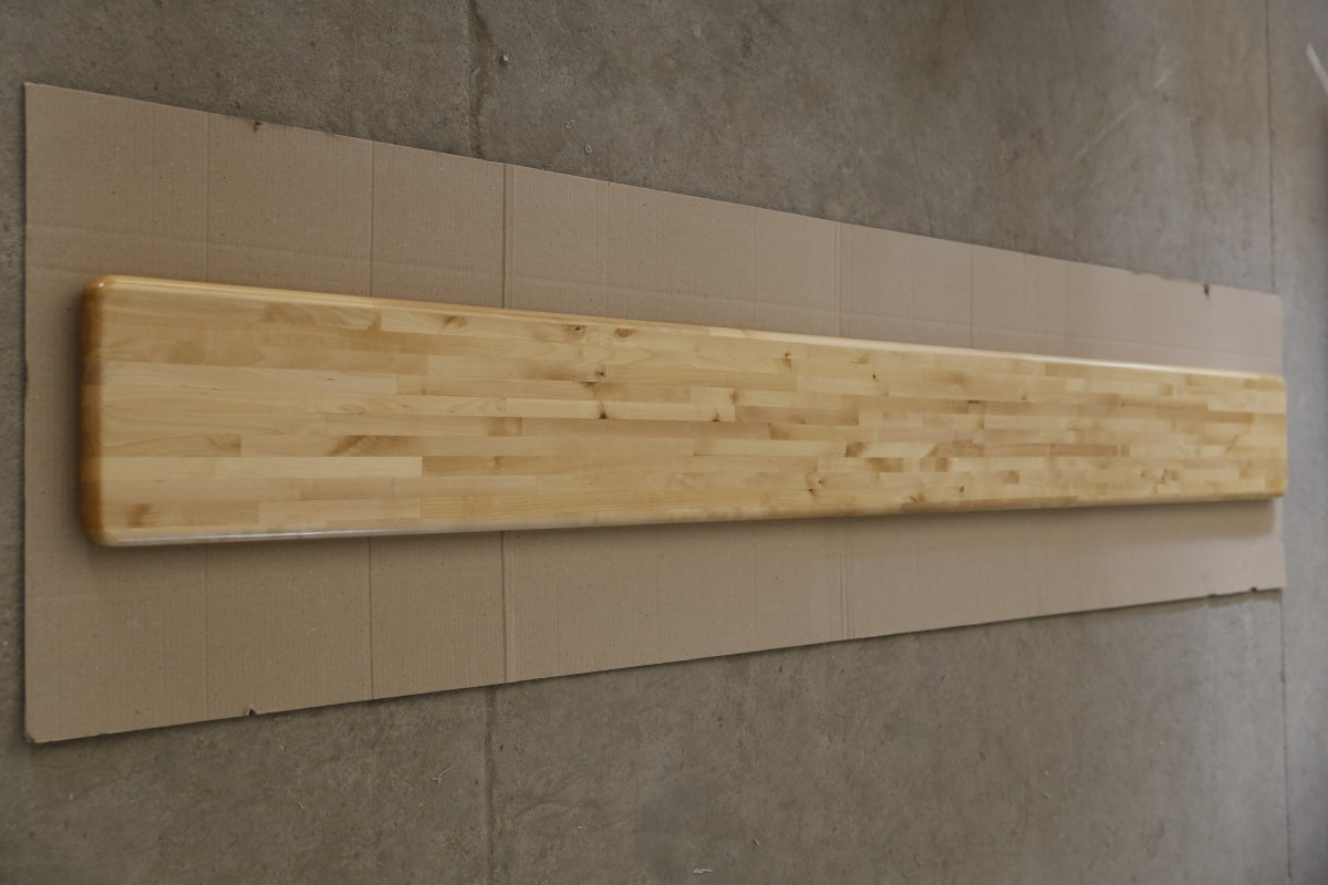 High-Load Solid Wood Worktops, Stable Grain, Retail Display Bases