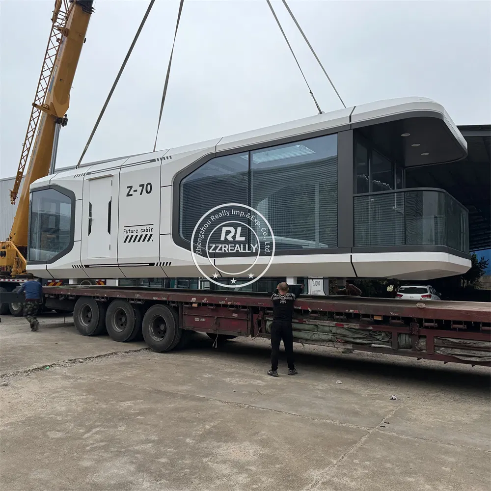 High Quality Prefab House Portable Camping Capsule Home Luxury Modern Prefab Capsule House for Home Camping