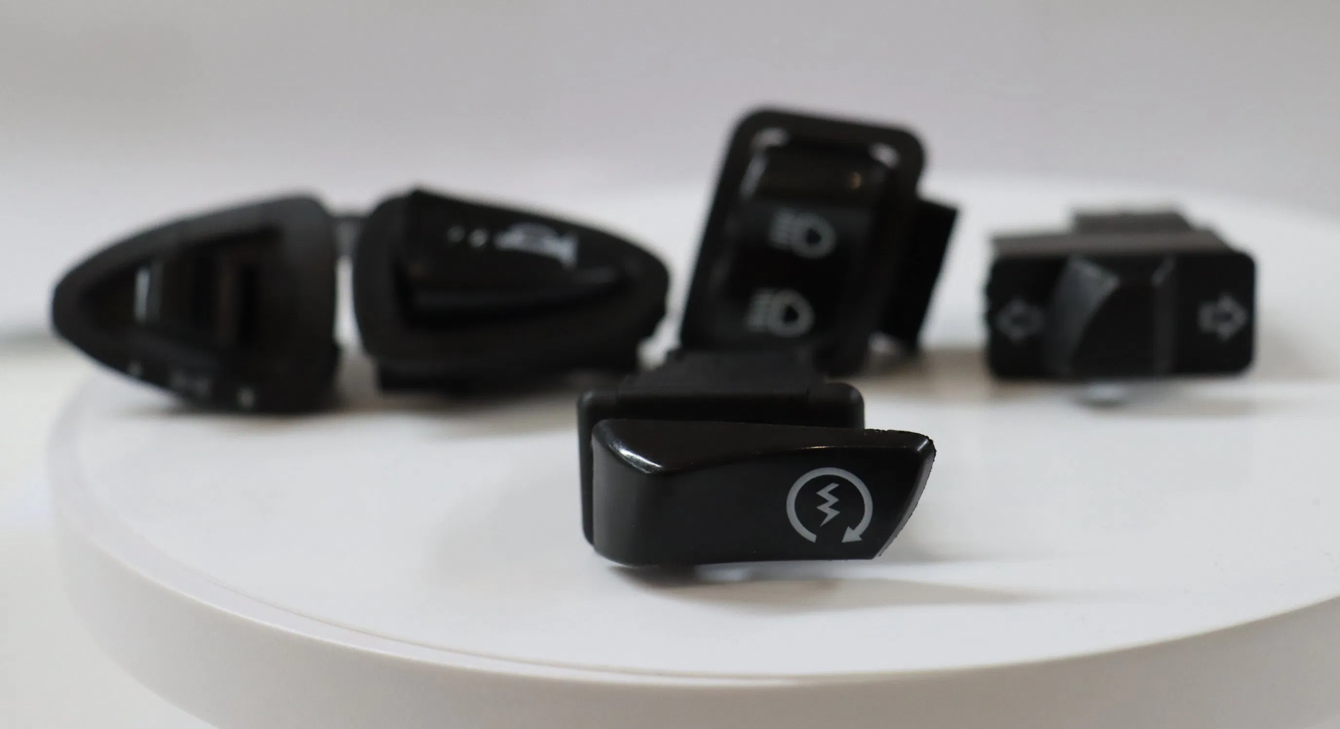 Выключатель звукового сигнала для мотоцикла Sh125