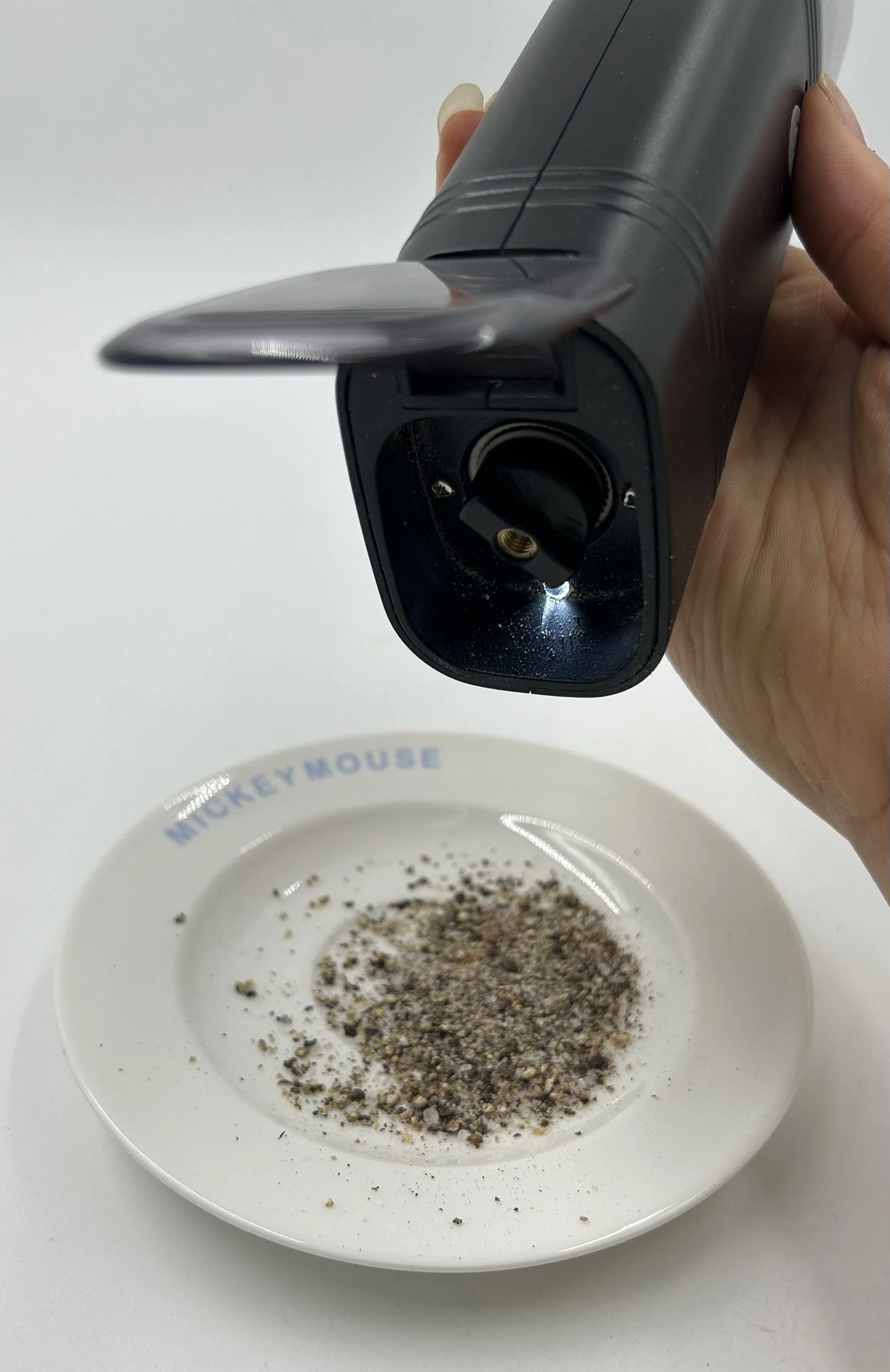 Modern USB Rechargeable Automatic Salt and Pepper Grinder Set