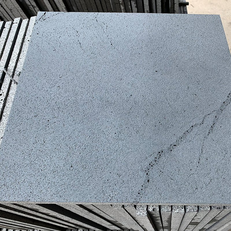 Australian or New Zealand Market Rough Honed Hainan Black Basalt Bluestone Tiles Paver with Ant Marching for Swimming Pool Coping/Paver/Paving