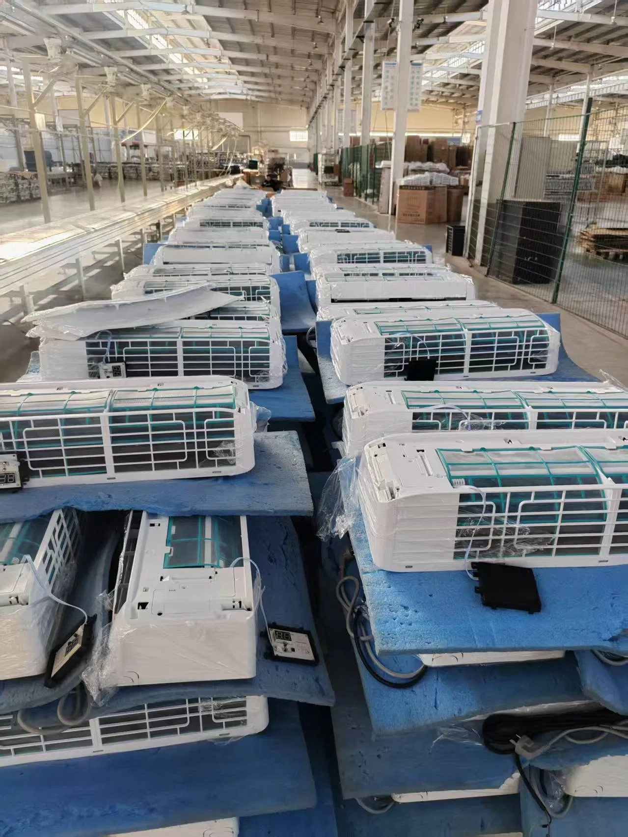 Manufacturer 1688 China Air Conditioning Unit AC 9000-12000BTU R410A R32 1 Ton Portable Air Conditioner Inverter Aire Acondicionado Solar