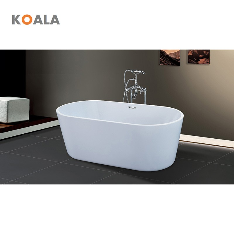 Белая отдельностоящая акриловая ванна для замачивания