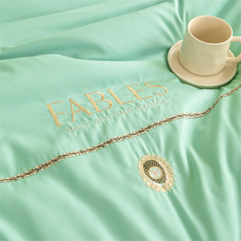 Bed Textile Embroidery Bedding Set Duvets Silk Floss Colchas Colcha Cotton No Cover Quilt Silk Duvet