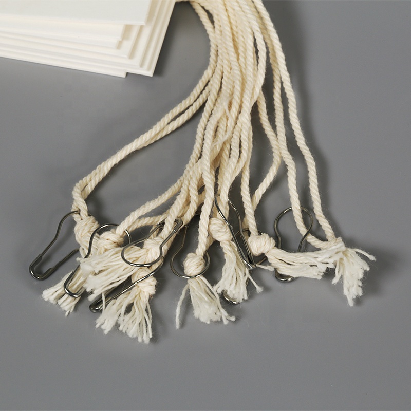 Бирки для одежды матовые с тиснением шнурком