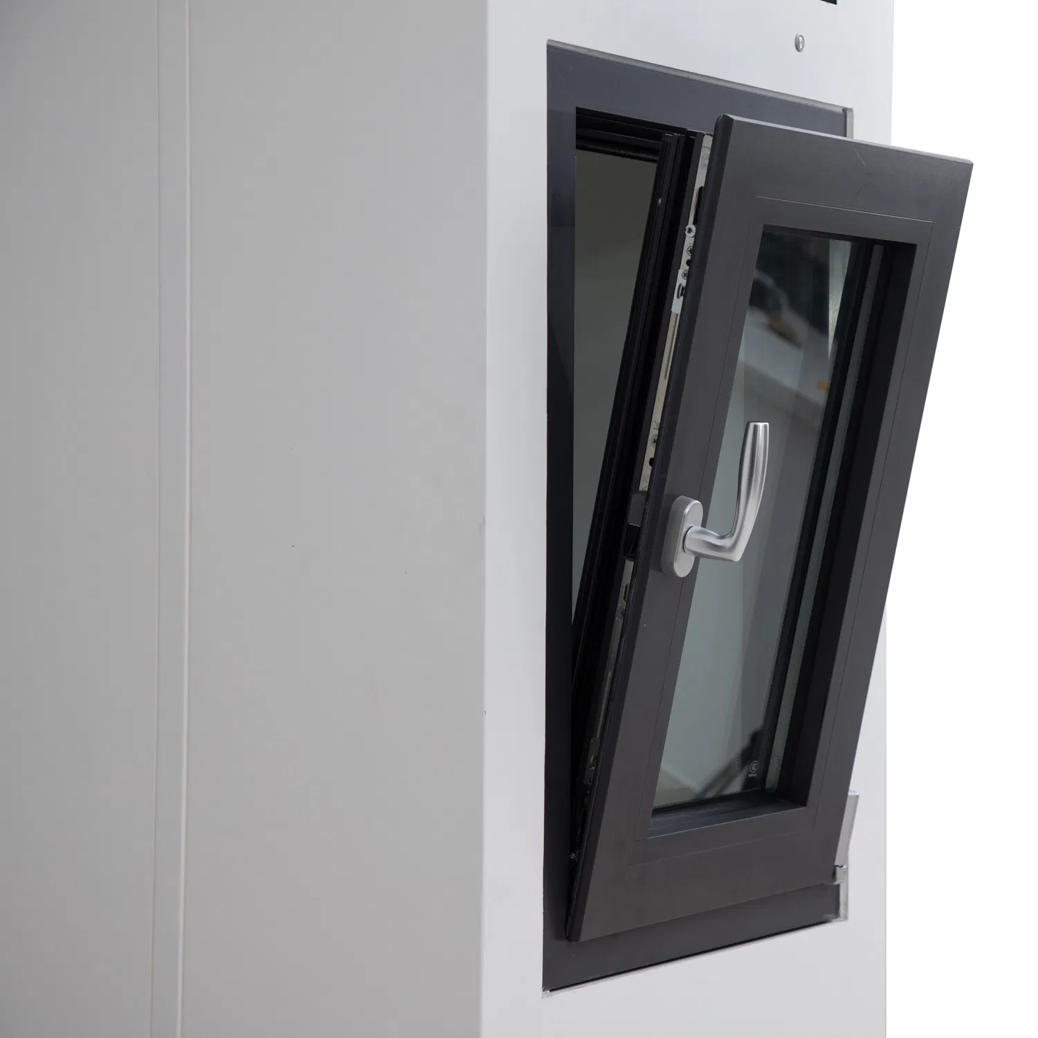 Thermal Break Aluminum Casement Window Designed for Hurricane with Sound Heat Insulated Glass Hurricane Impact Windows