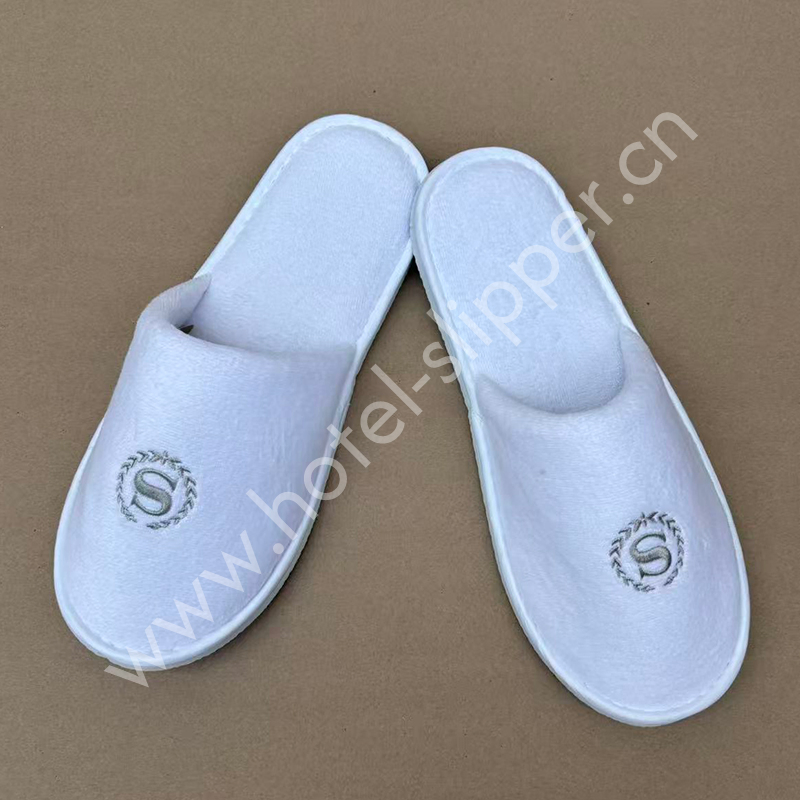 High-End Disposable Coral Velvet Cotton Slippers Custom Logo Factory Production for Hotel Travel Amenities