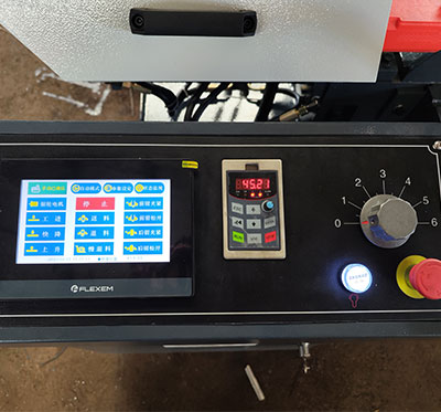 Ленточнопильный станок по металлу автоматический ЧПУ