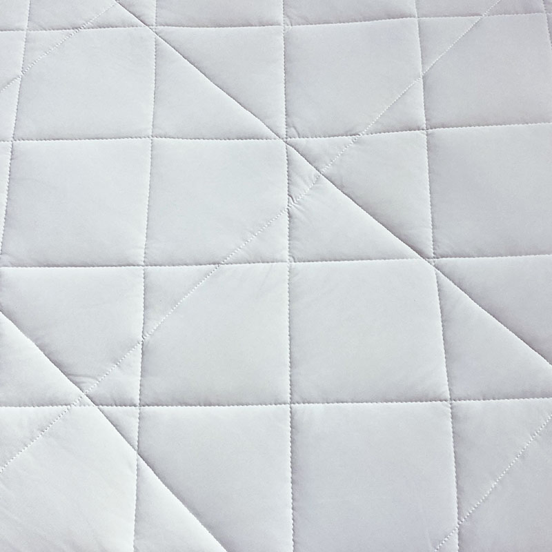 New Product Super Soft Breathable Cooling Fabric White Blue Mesh Decoration Mattress Cover