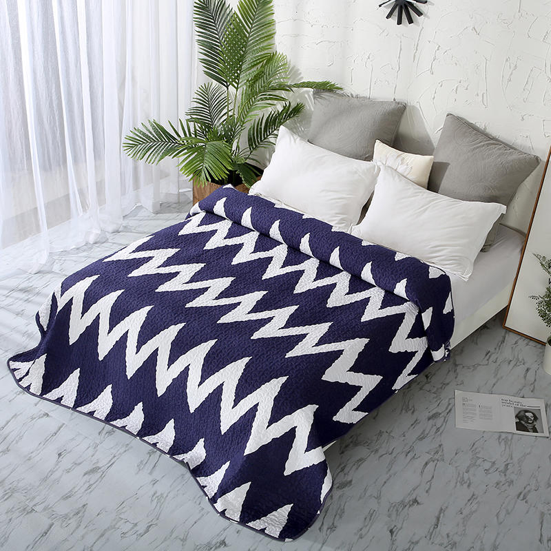 Geometri Printed Poly Fiber Filling Embroidery Quilting Bedspread Summer Quilt