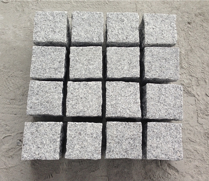 Granite Cubic Stone for Outdoor/Garden/Sidewalk/ Paving Stone/G654