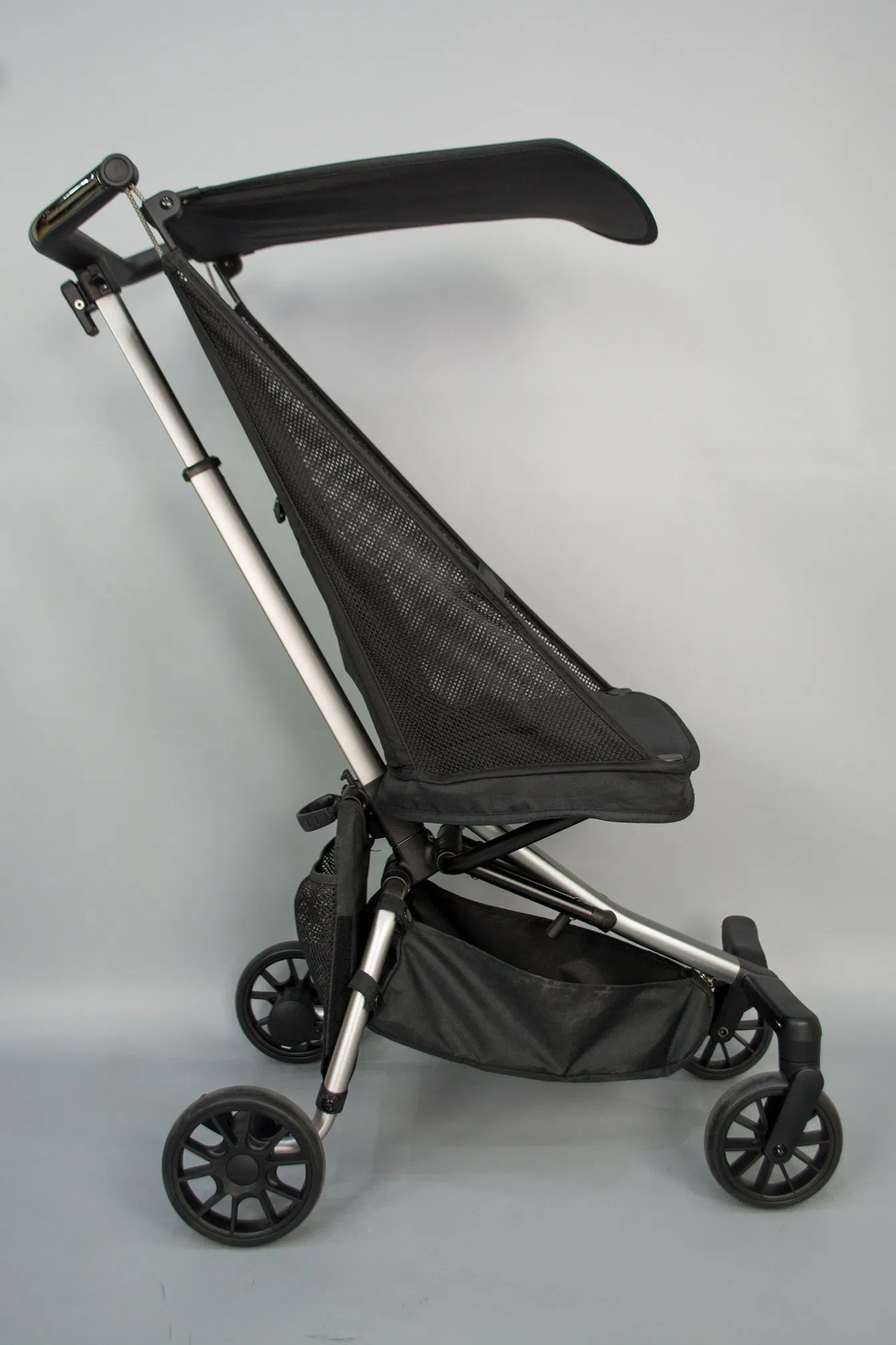 Budget Friendly Z4 Fold Rider with Double Storage Basket for Parents