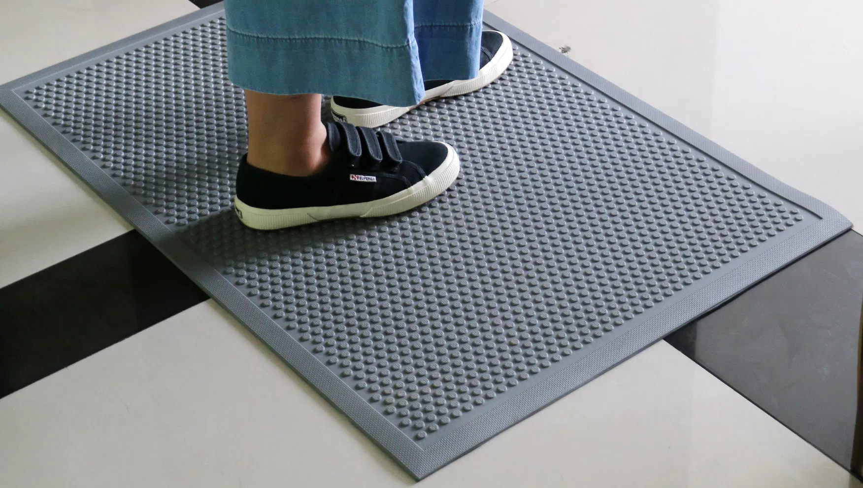 Environmental TPE Floor Sheet Roll Anti Slip Anti Aging Door Mat Pass PAHs