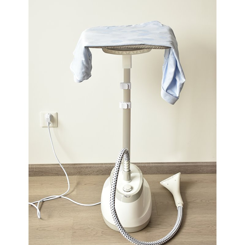 Hot-Selling Multifunction Portable Steam Iron Press Non-Stick Stand Garment Steamer with Ironing Board
