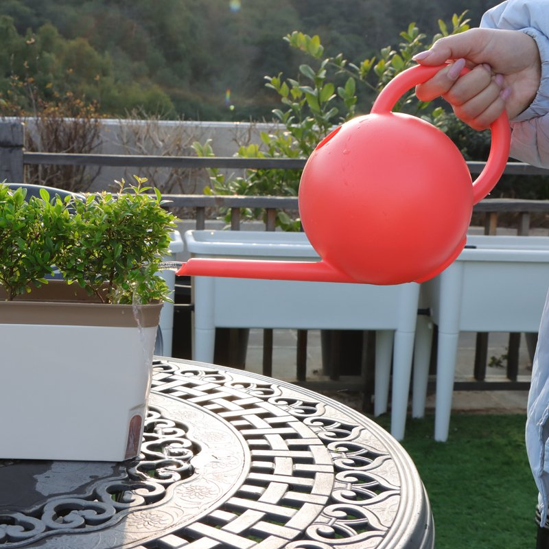 Gardening Products Cute Small Plastic Watering Can Ball 1.5L for Plants